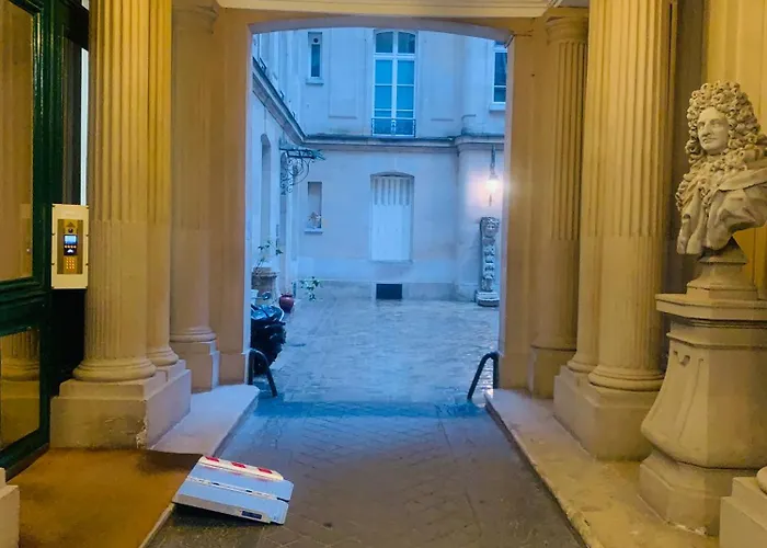 2 Bedrooms - Paris Centre - Champs Elysees